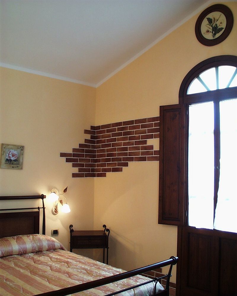 Hotel La Corte Rosada 3*